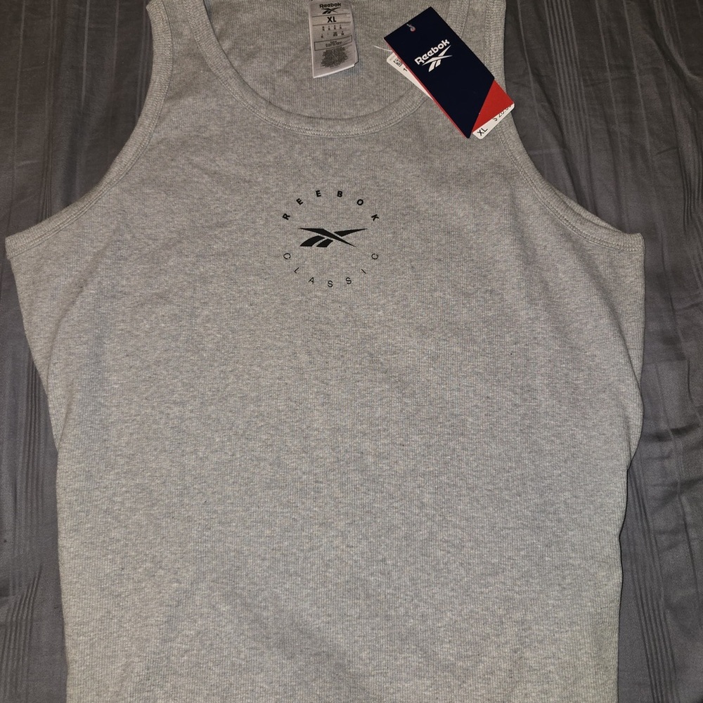 Reebok Gray Athletic Tank Top for Performance